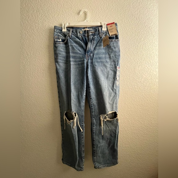 Levi's ‘94 Baggy  Distressed Jeans - Picture 1 of 3